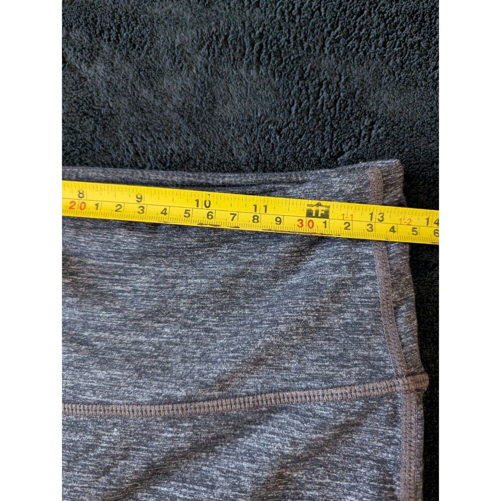 Athleta Womens Grey 6” Bicycle Weightlifting Pilates Stretch Athleisure Shorts M - Picture 8 of 8
